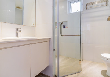 2 Bedroom Serviced Apartment For Rent - BKK1, Phnom Penh thumbnail