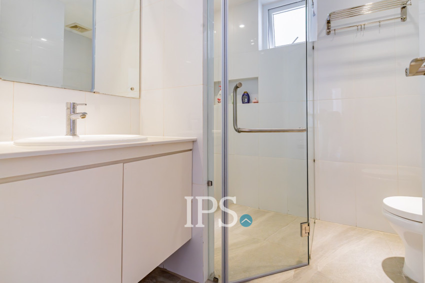 2 Bedroom Serviced Apartment For Rent - BKK1, Phnom Penh