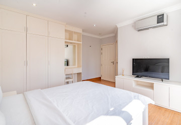 2 Bedroom Serviced Apartment For Rent - BKK1, Phnom Penh thumbnail