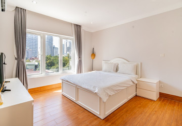 2 Bedroom Serviced Apartment For Rent - BKK1, Phnom Penh thumbnail