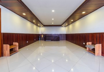 18 Bedroom Hotel For Sale  - Svay Dangkum, Siem Reap thumbnail