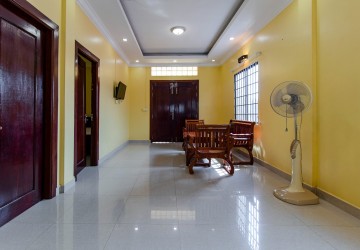 2 Bedroom Apartment For Rent - Slor Kram, Siem Reap thumbnail