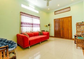 2 Bedroom Apartment For Rent - Slor Kram, Siem Reap thumbnail