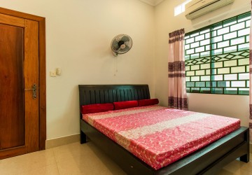 2 Bedroom Apartment For Rent - Slor Kram, Siem Reap thumbnail