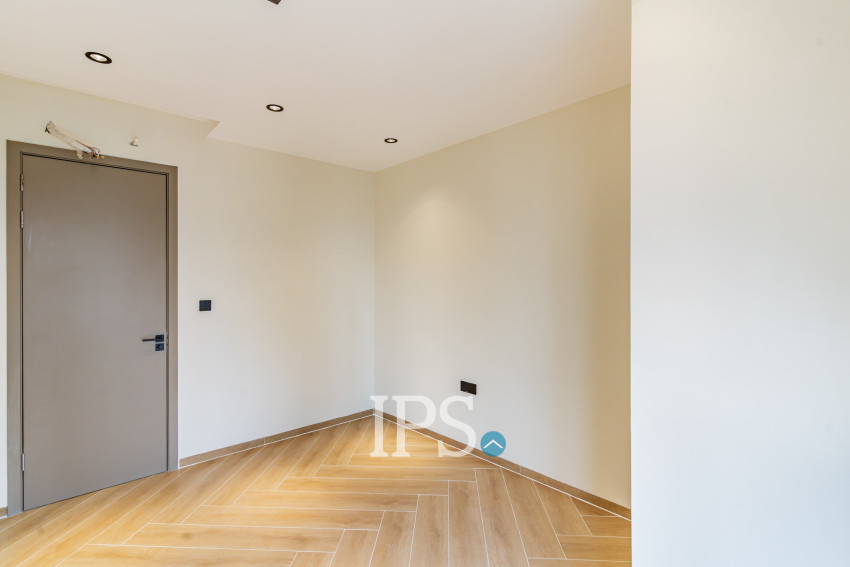 39th Floor 3 Bedroom Condo Type S1 Resale - Time Square 306, BKK1, Phnom Penh