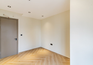 39th Floor 3 Bedroom Condo Type S1 Resale - Time Square 306, BKK1, Phnom Penh thumbnail