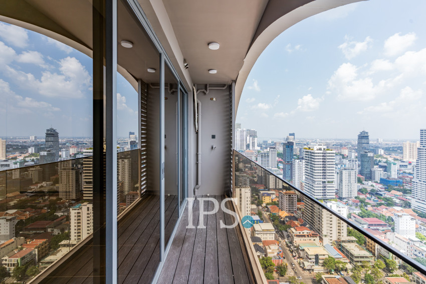 39th Floor 3 Bedroom Condo Type S1 Resale - Time Square 306, BKK1, Phnom Penh