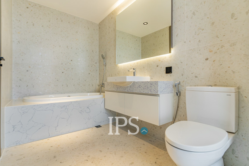 39th Floor 3 Bedroom Condo Type S1 Resale - Time Square 306, BKK1, Phnom Penh