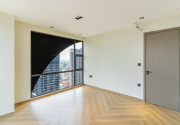 39th Floor 3 Bedroom Condo Type S1 Resale - Time Square 306, BKK1, Phnom Penh thumbnail