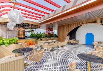 39th Floor 3 Bedroom Condo Type S1 Resale - Time Square 306, BKK1, Phnom Penh thumbnail