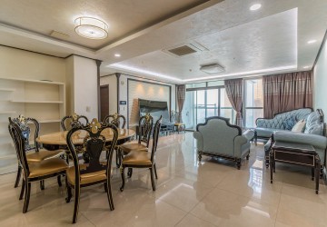 4 Bedroom Condo For Rent - De Castle Royal, BKK 1, Phnom Penh thumbnail