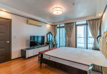 4 Bedroom Condo For Rent - De Castle Royal, BKK 1, Phnom Penh thumbnail