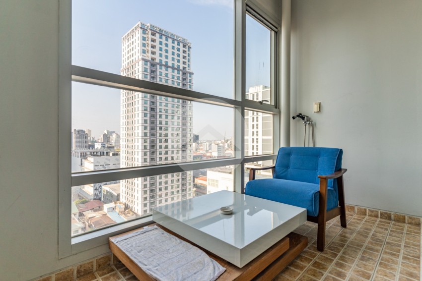 3 Bedroom Condo For Rent - De Castle Royal, BKK 1, Phnom Penh