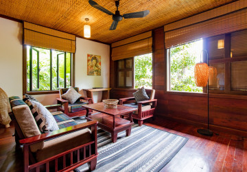 8 Bedroom Wooden House For Rent - Chreav, Siem Reap thumbnail