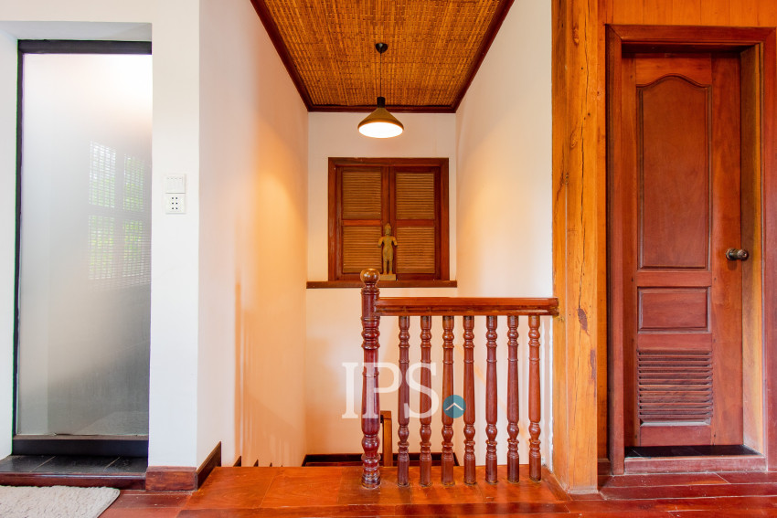 8 Bedroom Wooden House For Rent - Chreav, Siem Reap