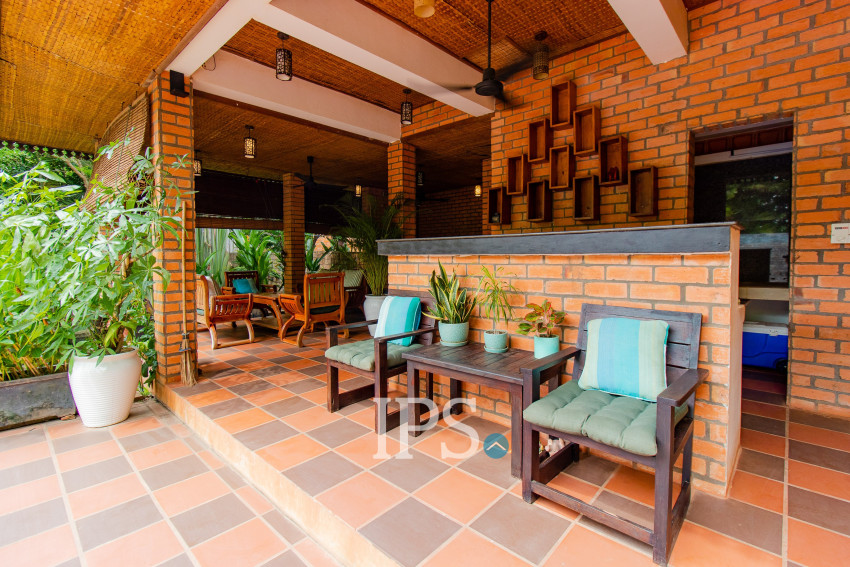 8 Bedroom Wooden House For Rent - Chreav, Siem Reap