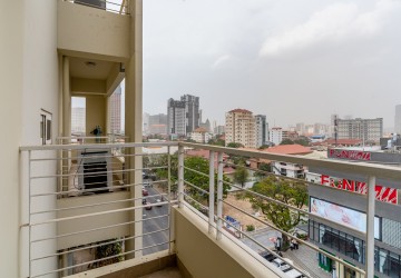 2 Bedroom Condo For Rent - De Castle TK24, Boeung Kak 2, Phnom Penh thumbnail