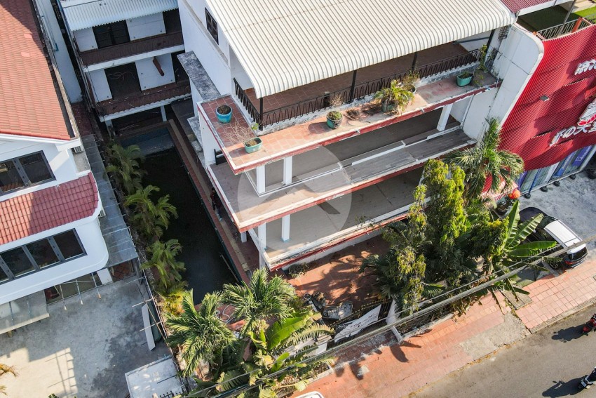 16 Bedroom Commercial Boutique Villa For Rent - Beoung Raing, Phnom Penh