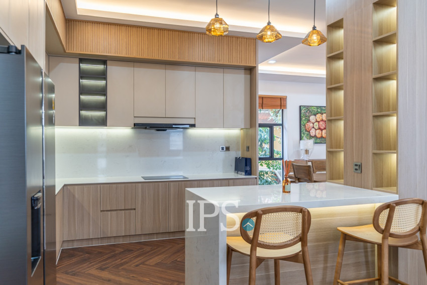 Renovated 3 Bedroom Apartment For Rent - Beoung Raing, Phnom Penh