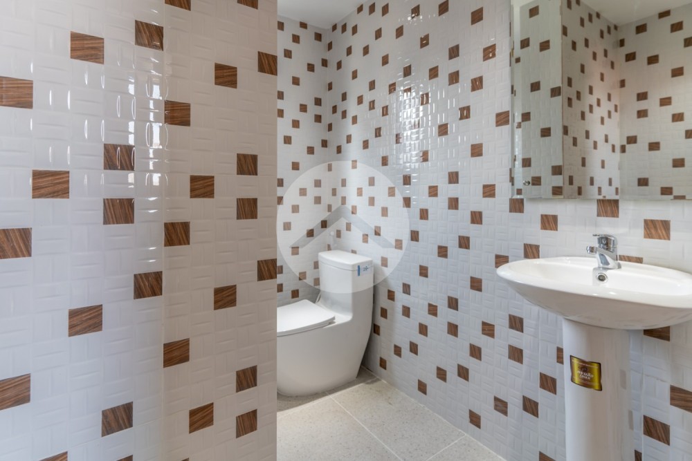 3 Bedroom Duplex Apartment For Rent - Phsar Thmei 3, Phnom Penh - Image 17