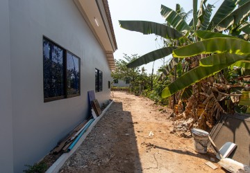 3 Bedroom House For Sale - Chreav, Siem Reap thumbnail