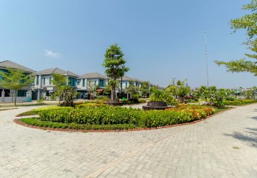 3 Bedroom Villa For Rent - Borey Tourism City, Kandaek, Siem Reap thumbnail