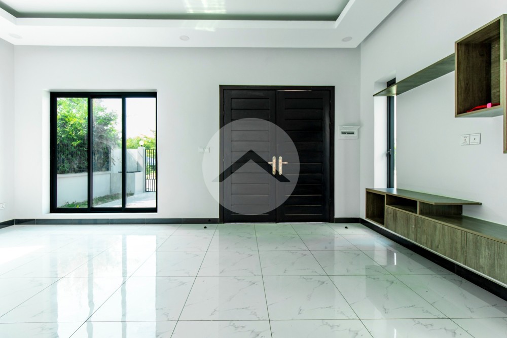 3 Bedroom Villa For Rent - Borey Tourism City, Kandaek, Siem Reap - Image 4