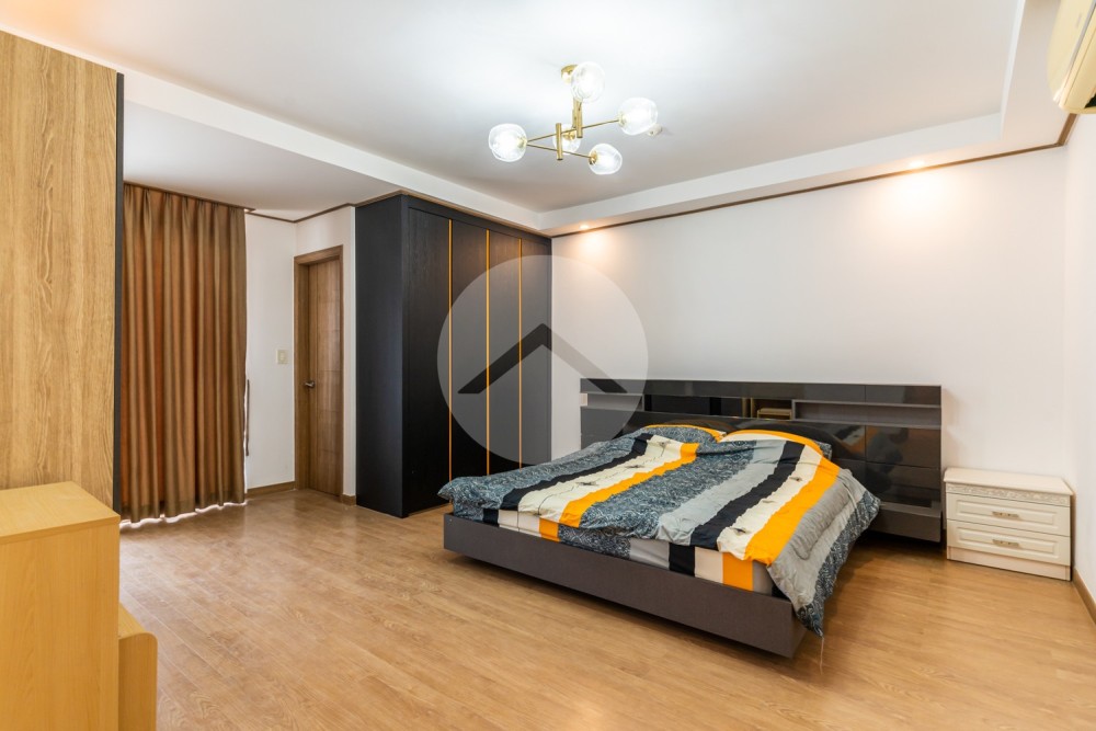 5th Floor 2 Bedroom Condo For Sale - De Castle Royal, BKK1, Phnom Penh - Image 10 5th Floor 2 Bedroom Condo For Sale - De Castle Royal, BKK1, Phnom Penh - Image 10