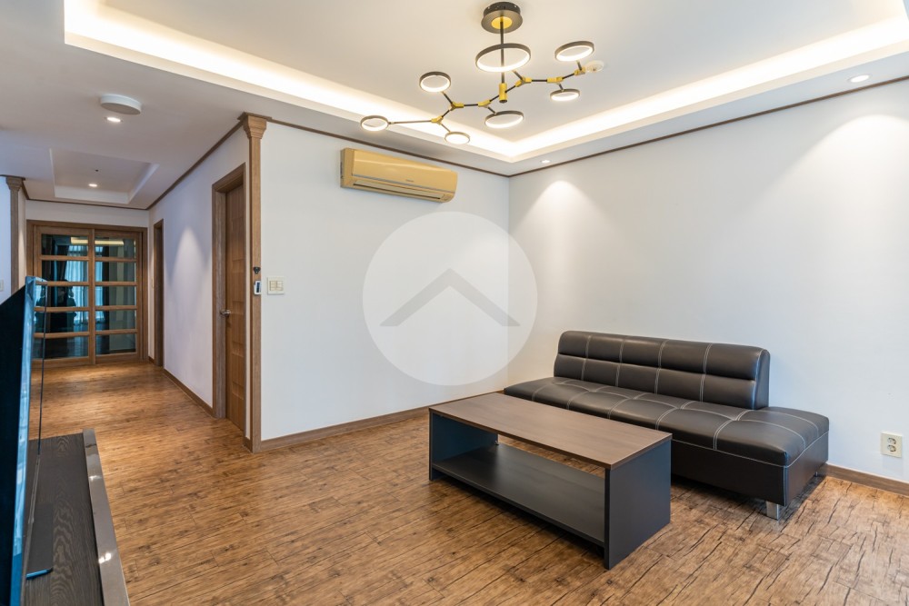 5th Floor 2 Bedroom Condo For Sale - De Castle Royal, BKK1, Phnom Penh 5th Floor 2 Bedroom Condo For Sale - De Castle Royal, BKK1, Phnom Penh
