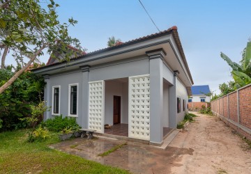 3 Bedroom House For Rent - Chreav, Siem Reap thumbnail