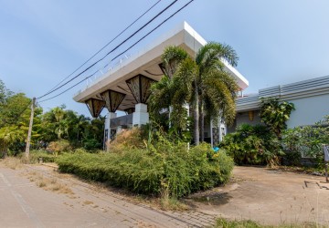 5,825 Sqm Commercial Space For Rent - Svay Dangkum, Siem Reap thumbnail