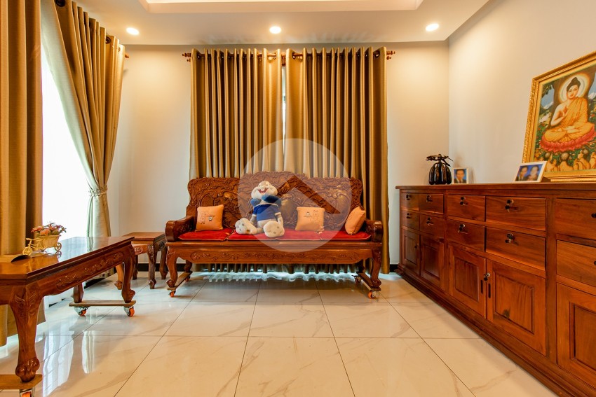 4 Bedroom Villa For Rent - Borey Tourism City, Kandaek, Siem Reap