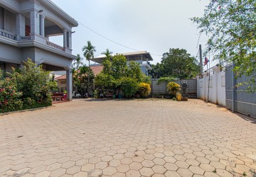 9 Bedroom House For Sale - Slor Kram, Siem Reap thumbnail