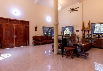 9 Bedroom House For Sale - Slor Kram, Siem Reap thumbnail