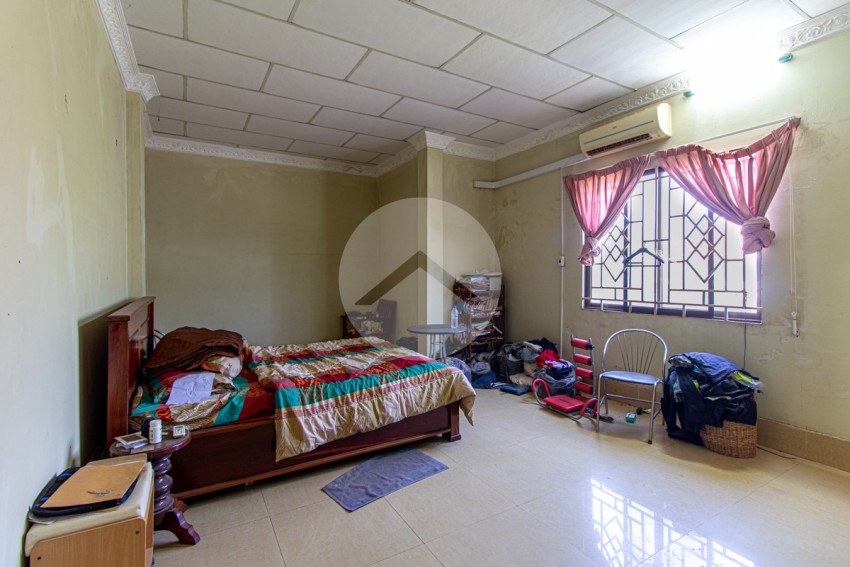 9 Bedroom House For Sale - Slor Kram, Siem Reap