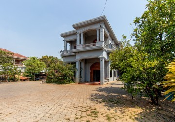 9 Bedroom House For Sale - Slor Kram, Siem Reap thumbnail