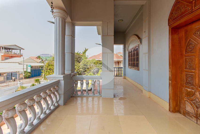 9 Bedroom House For Sale - Slor Kram, Siem Reap