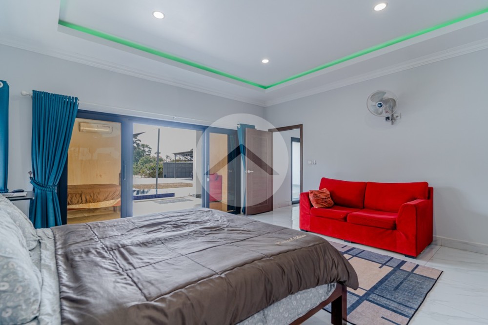 4 Bedroom Villa With Swimming Pool For Sale - Sangkat Siem Reap, Siem Reap - Image 12