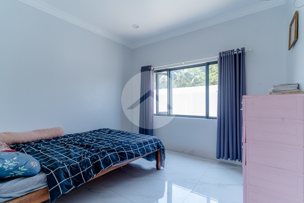 4 Bedroom Villa With Swimming Pool For Sale - Sangkat Siem Reap, Siem Reap - Image 17