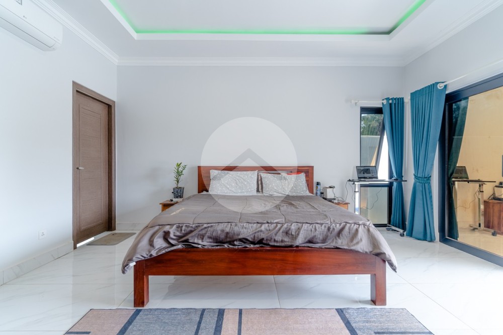 4 Bedroom Villa With Swimming Pool For Sale - Sangkat Siem Reap, Siem Reap - Image 13