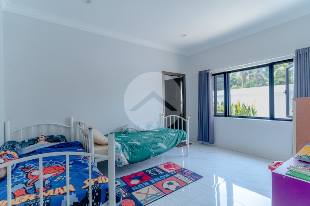 4 Bedroom Villa With Swimming Pool For Sale - Sangkat Siem Reap, Siem Reap - Image 19