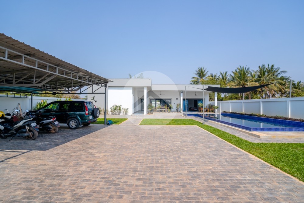 4 Bedroom Villa With Swimming Pool For Sale - Sangkat Siem Reap, Siem Reap - Image 29