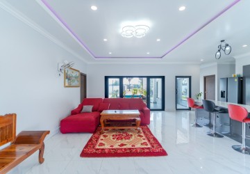 4 Bedroom Villa With Swimming Pool For Sale - Sangkat Siem Reap, Siem Reap thumbnail