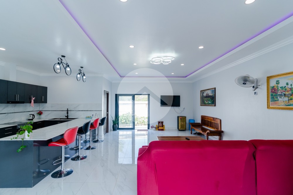 4 Bedroom Villa With Swimming Pool For Sale - Sangkat Siem Reap, Siem Reap - Image 5