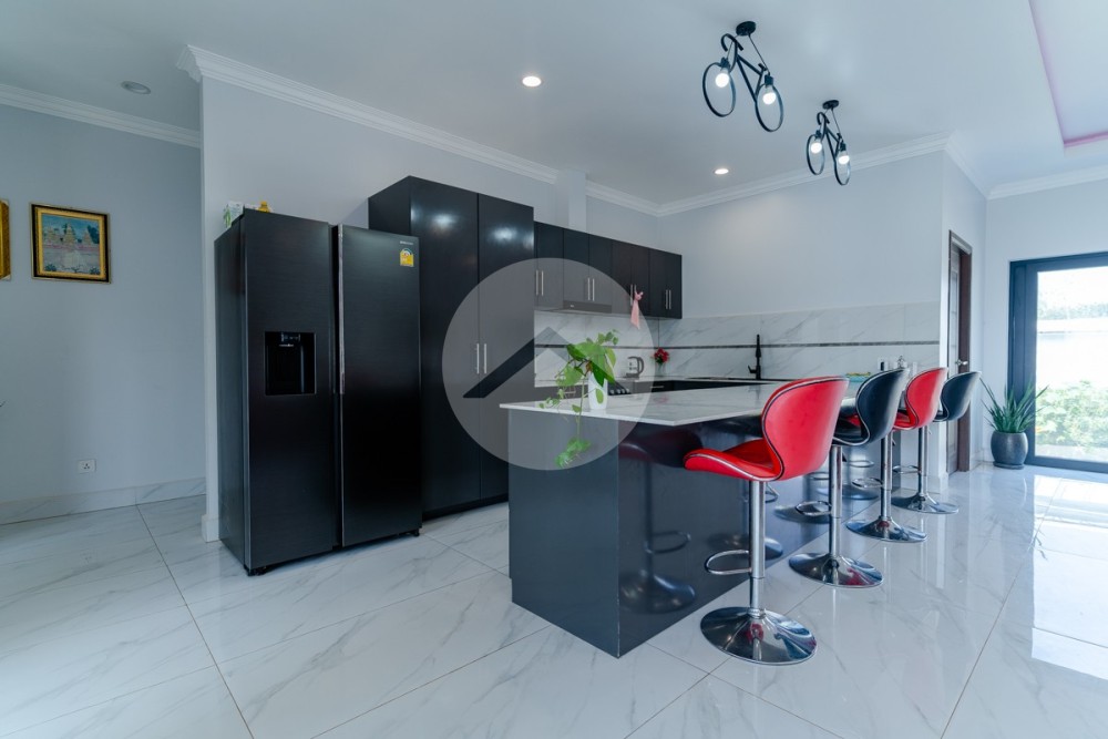 4 Bedroom Villa With Swimming Pool For Sale - Sangkat Siem Reap, Siem Reap - Image 7
