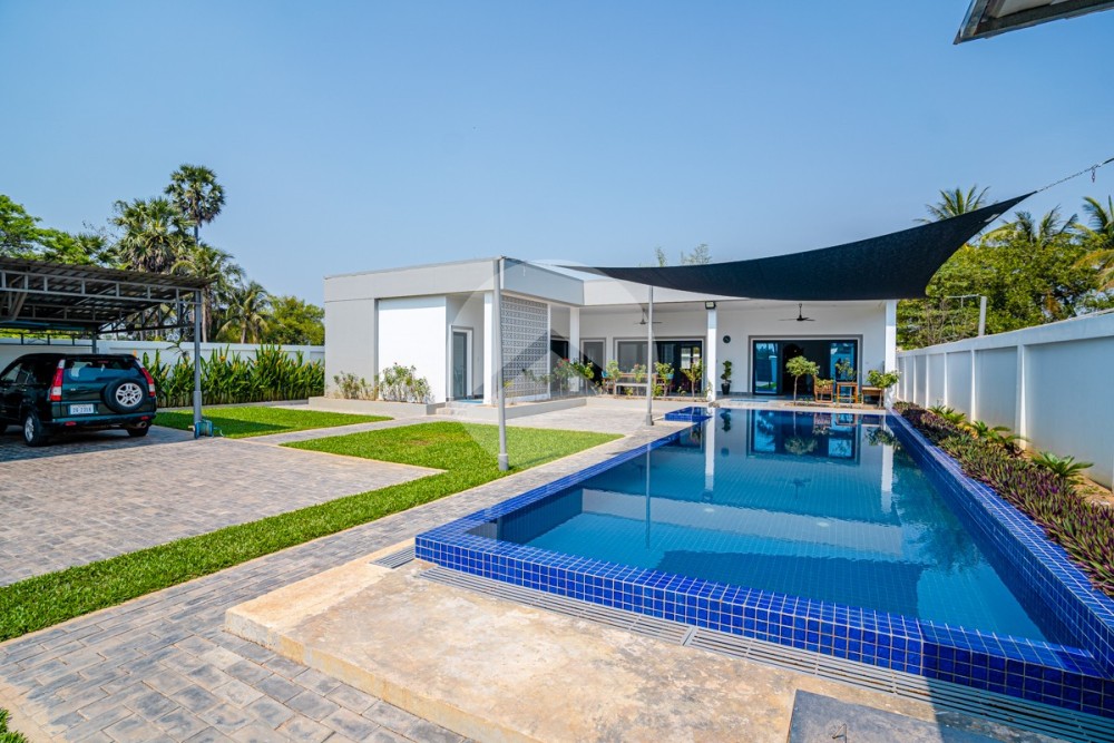 4 Bedroom Villa With Swimming Pool For Sale - Sangkat Siem Reap, Siem Reap - Image 31