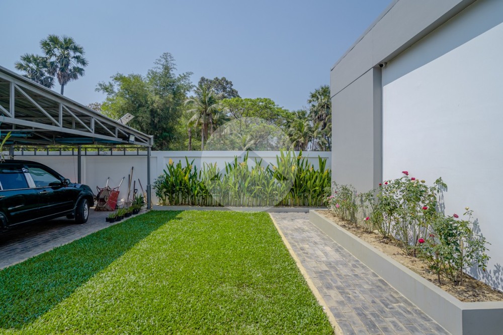 4 Bedroom Villa With Swimming Pool For Sale - Sangkat Siem Reap, Siem Reap - Image 34