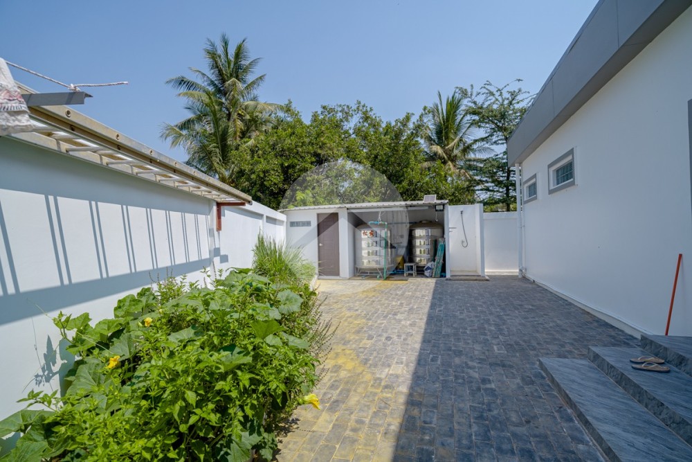 4 Bedroom Villa With Swimming Pool For Sale - Sangkat Siem Reap, Siem Reap - Image 40