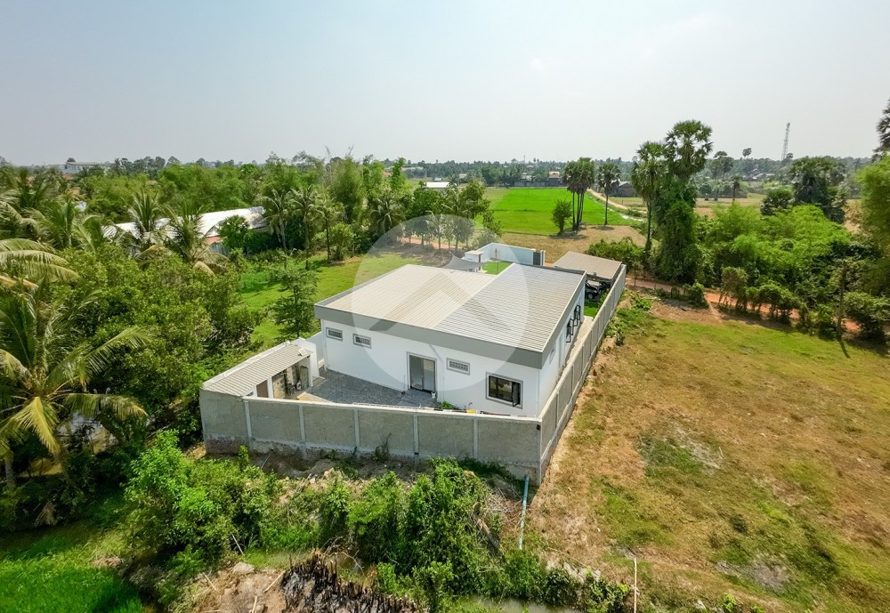 4 Bedroom Villa With Swimming Pool For Sale - Sangkat Siem Reap, Siem Reap - Image 38