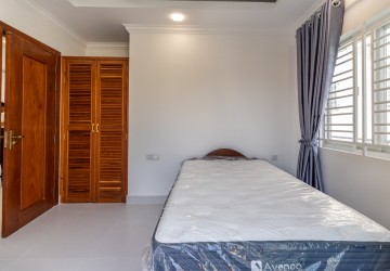 2 Bedroom Apartment For Rent - Daun Penh, Phnom Penh thumbnail